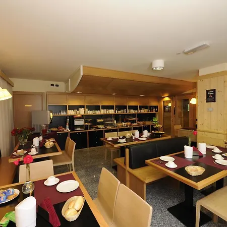 Garni Pegra Otel 4*