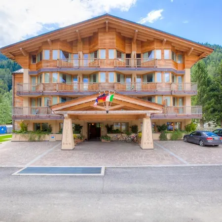 Garni Pegra Ponte Di Legno