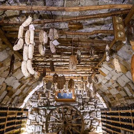 Garni Pegra Otel